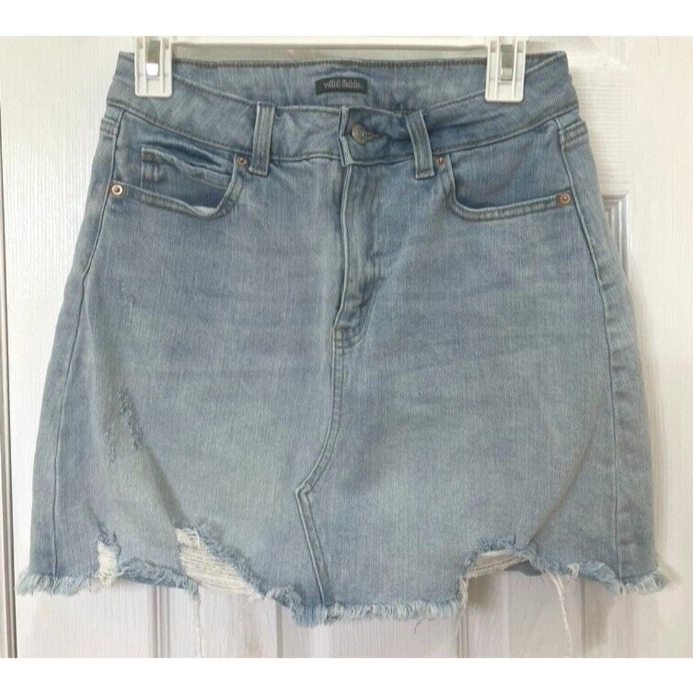 Wild Fable jean mini skirt size 6 distressed look worn once great for Summer